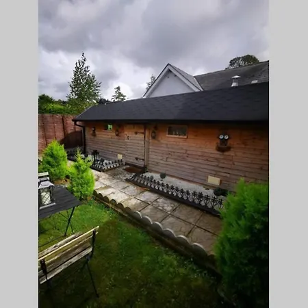 Lazy Glamping Pod With Hot Tub Apartmán *