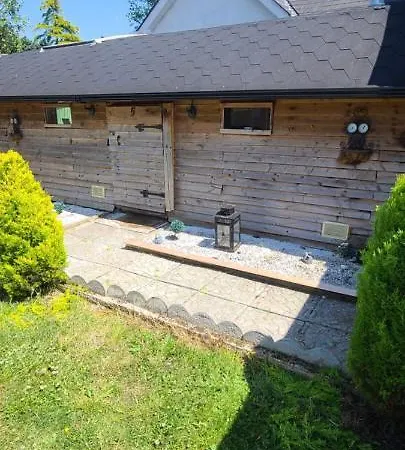 Lazy Glamping Pod With Hot Tub * Port Laoise